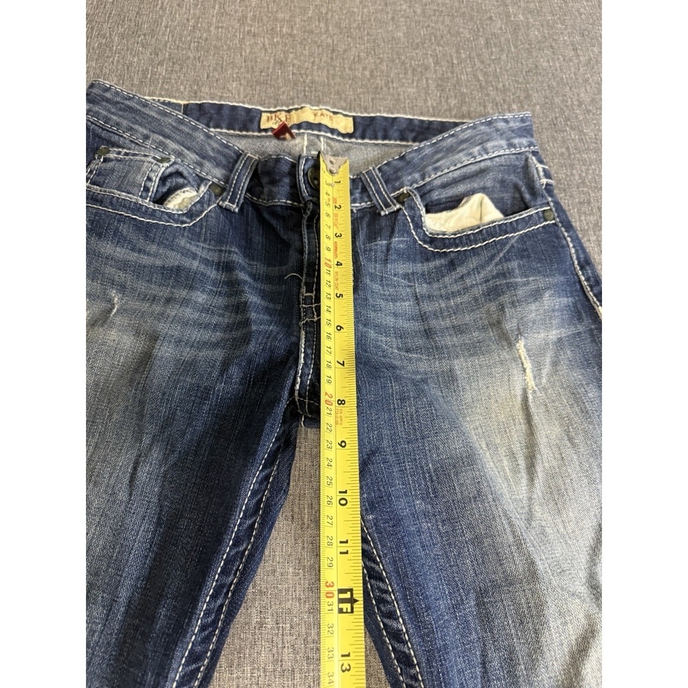 BKE Buckle Kate Stretch Distressed Bedazzled Pockets Low Rise Women Jeans Sz 28 - Picture 5 of 16
